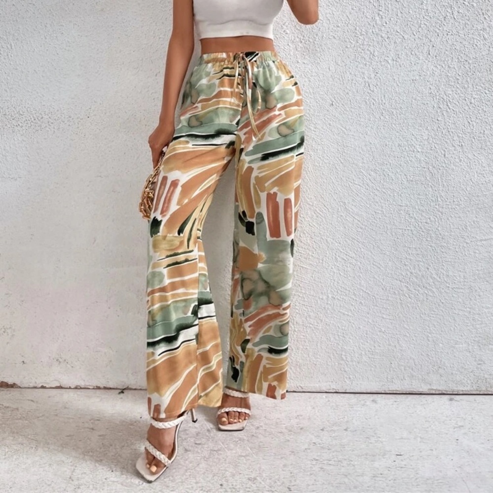 Graphic multicolored tie gypsy pants
